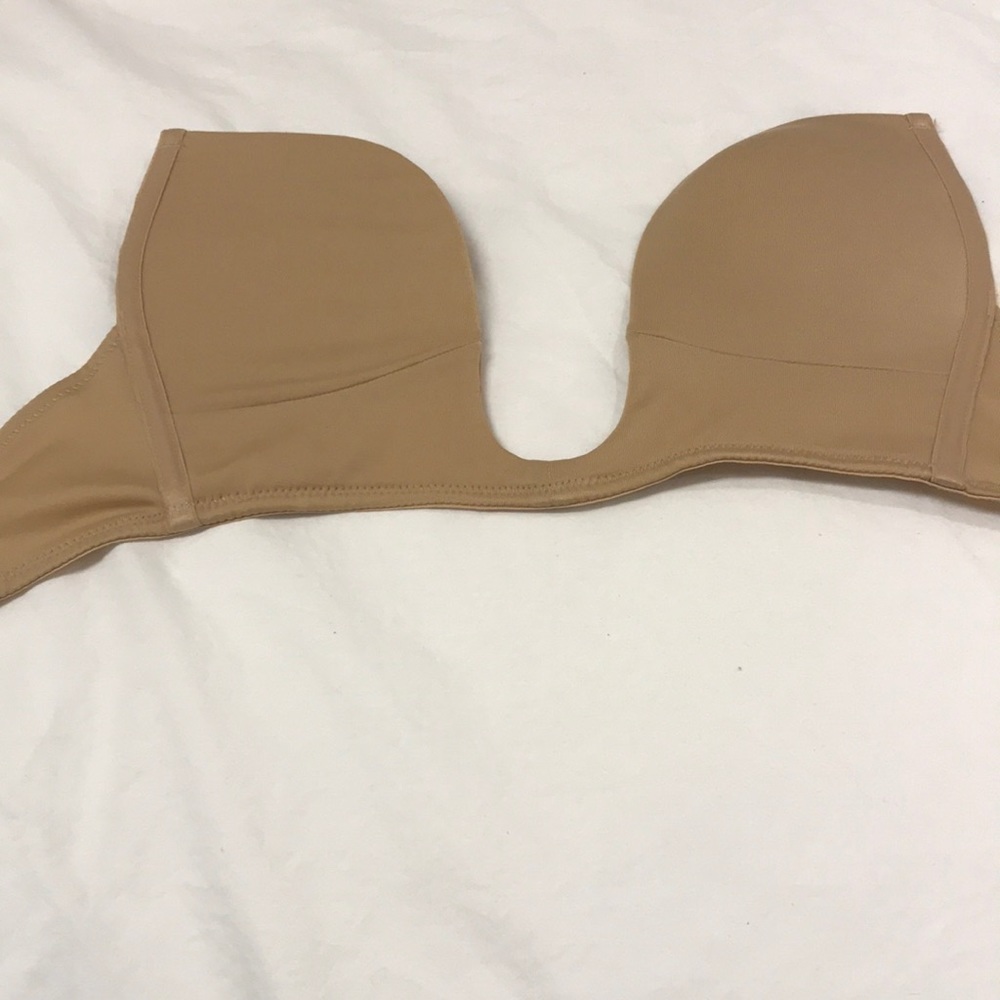 Convertible plunge bra